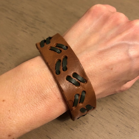 unknown Other - Men’s Jewelry - Brown Leather Bracelet with Black Accents